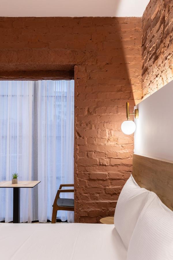 Vater Apartments Тирана Экстерьер фото