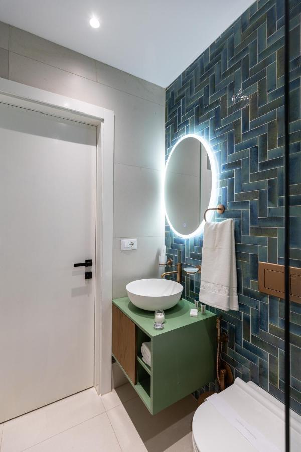 Vater Apartments Тирана Экстерьер фото