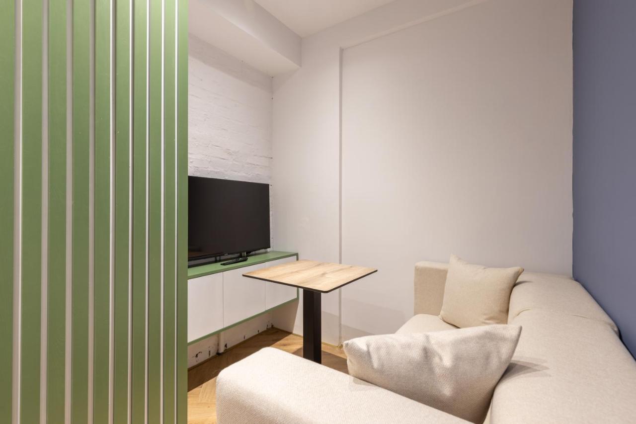 Vater Apartments Тирана Экстерьер фото