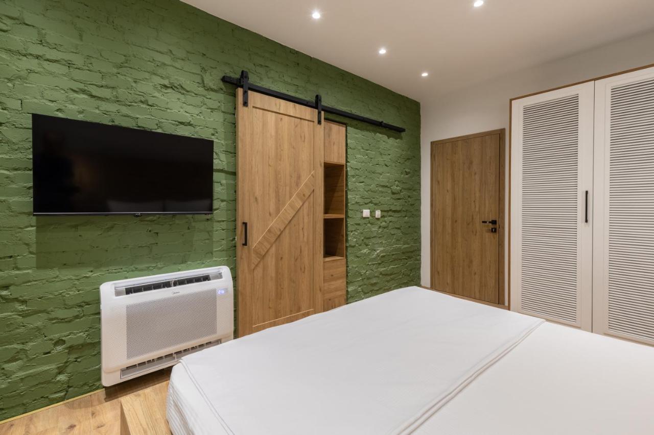 Vater Apartments Тирана Экстерьер фото