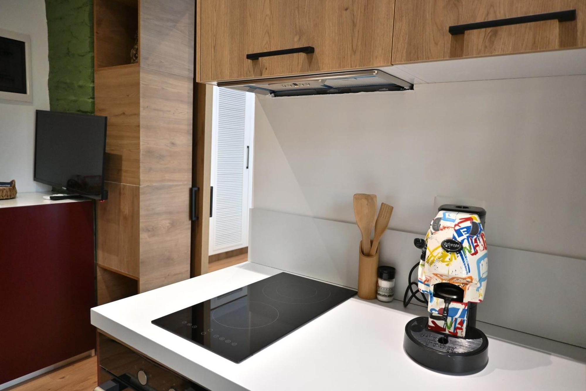 Vater Apartments Тирана Экстерьер фото