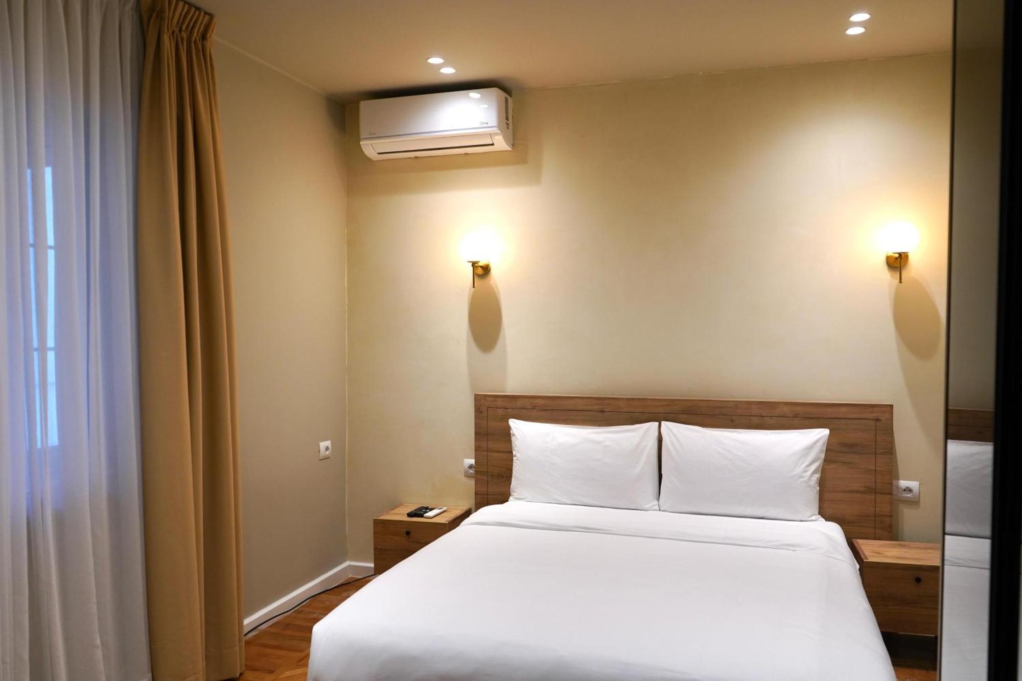 Vater Apartments Тирана Экстерьер фото