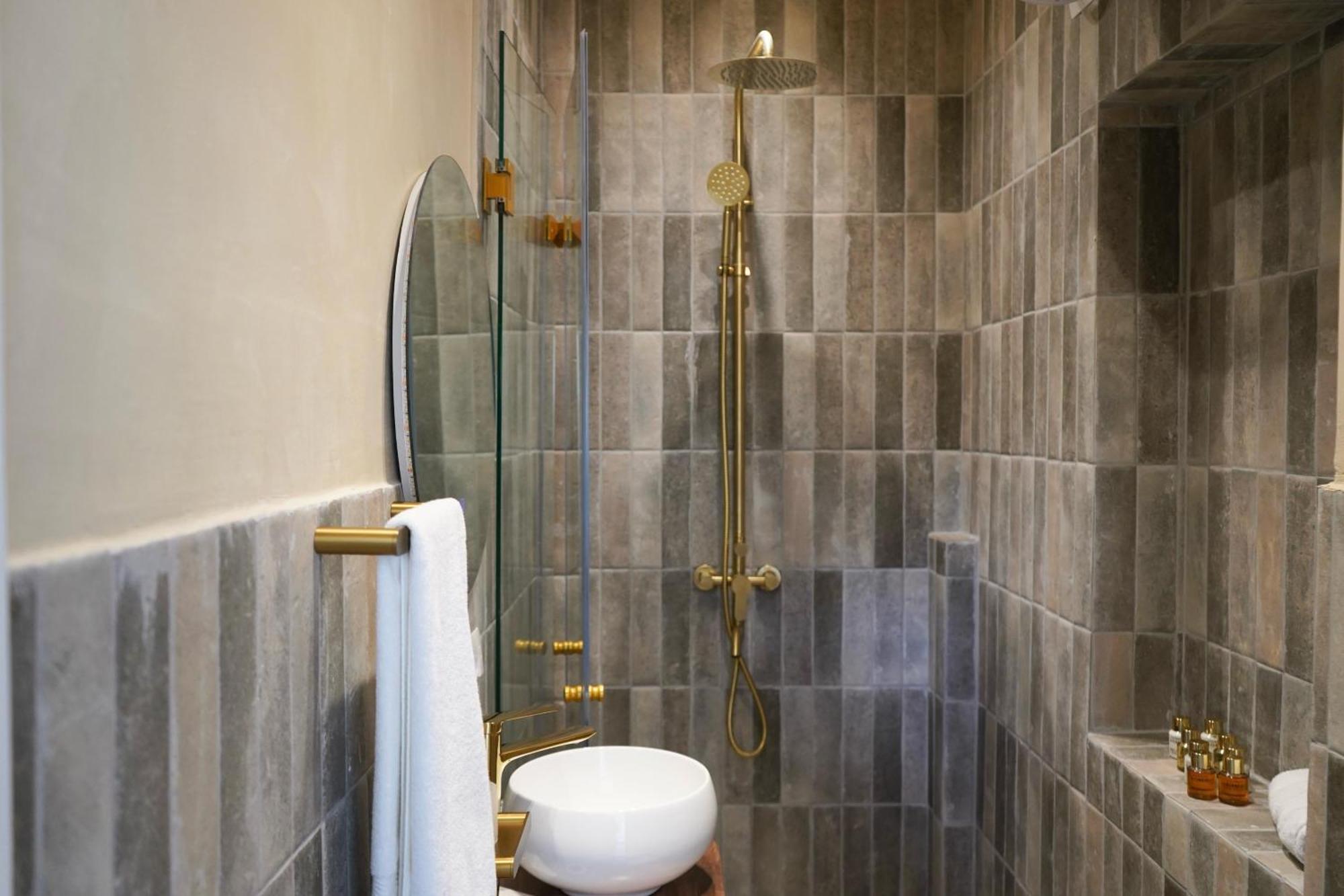 Vater Apartments Тирана Экстерьер фото